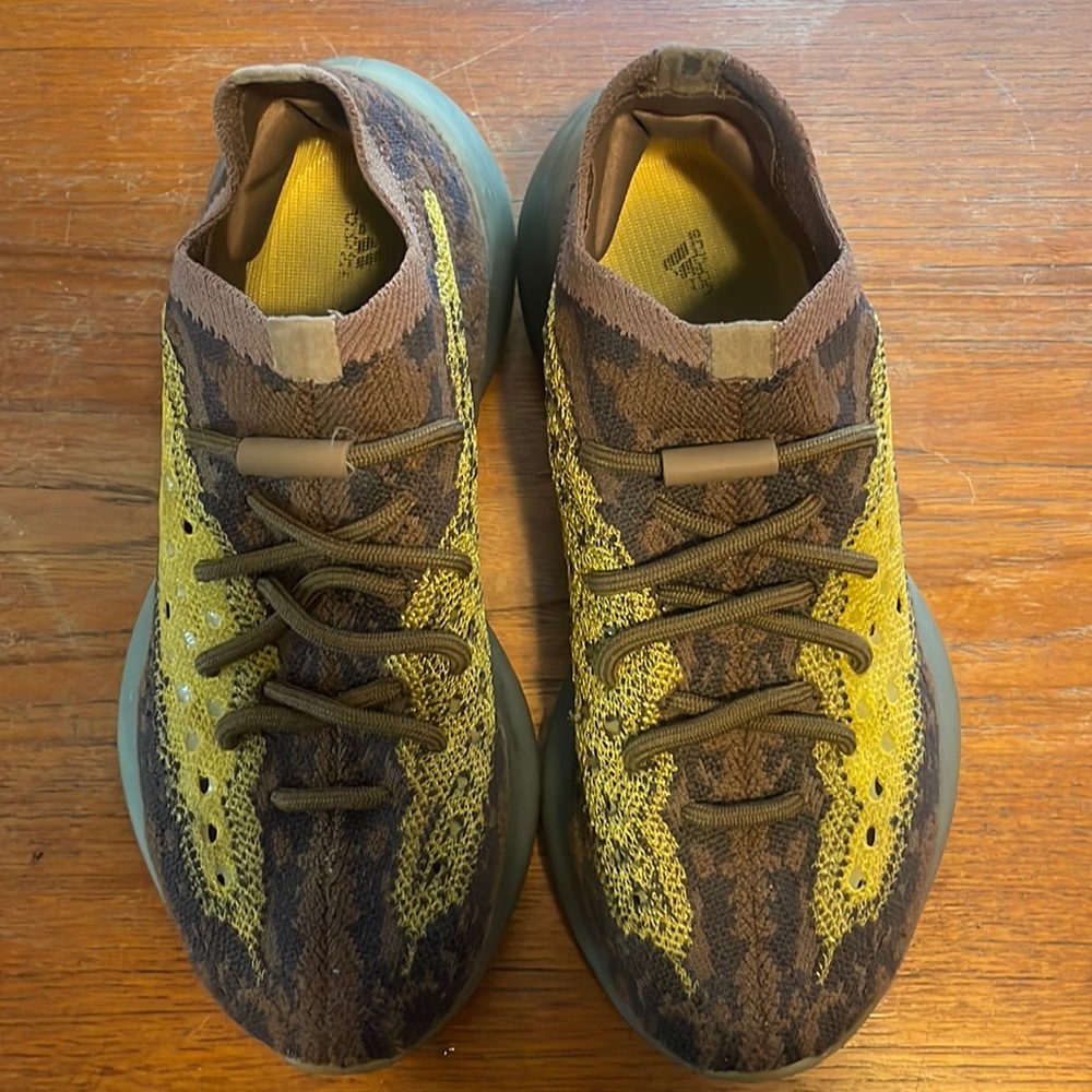 Yeezy boost boys size 6